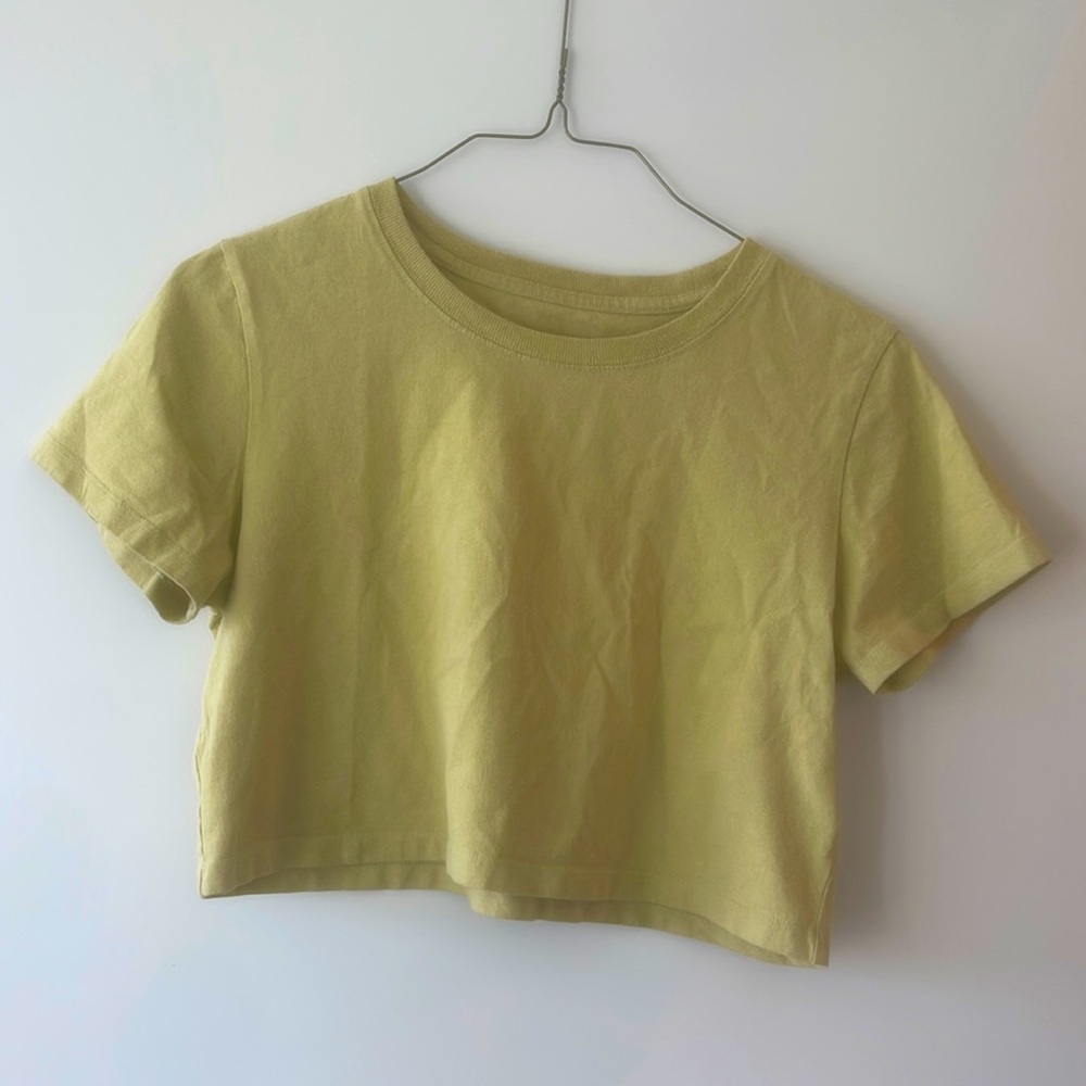 Urban Outfitters M Crop Top Tshirt